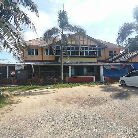 Fbs Inn Дунгун Экстерьер фото